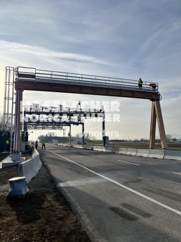 Kapsch Green Gantry Teesdorf AT Kapsch Green Gantry Teesdorf AT