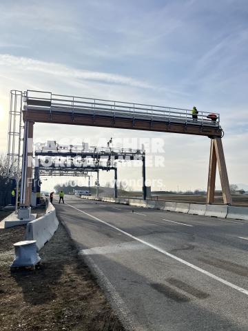 Kapsch Green Gantry Teesdorf AT Kapsch Green Gantry Teesdorf AT