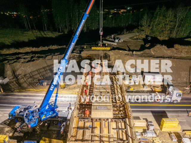 Holz-Beton-Verbundbrücke S 37	