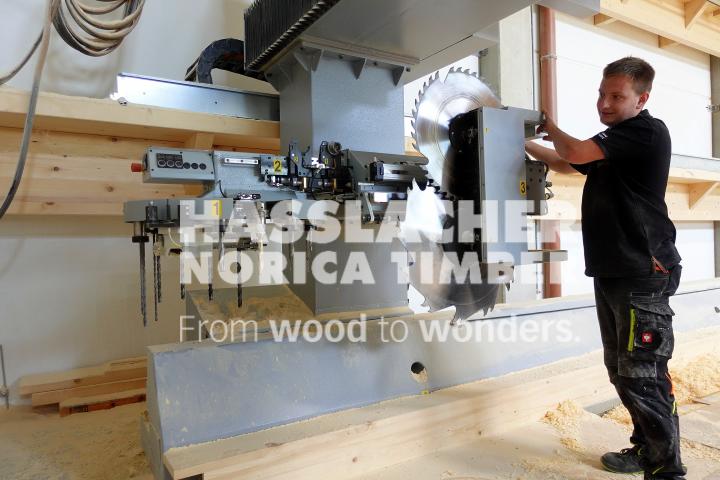 BSH Sonderbauteile, HASSLACHER Holzbausysteme GmbH BSH Sonderbauteile, HASSLACHER Holzbausysteme GmbH