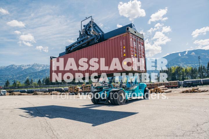 HNT STA AT SBG  Verladung Fürnitz Container 