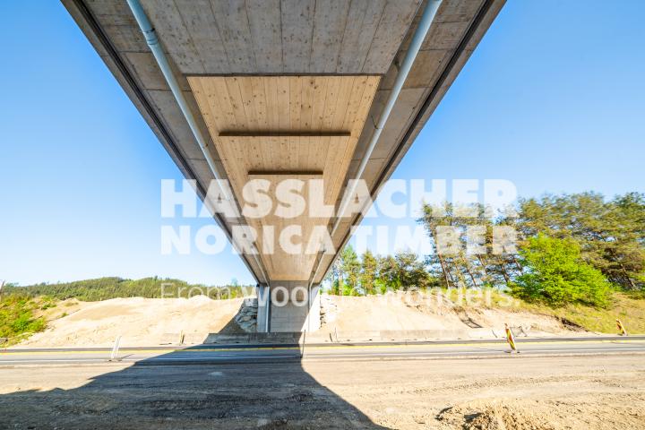 Holz-Beton-Verbundbrücke S 37 Holz-Beton-Verbundbrücke S 37