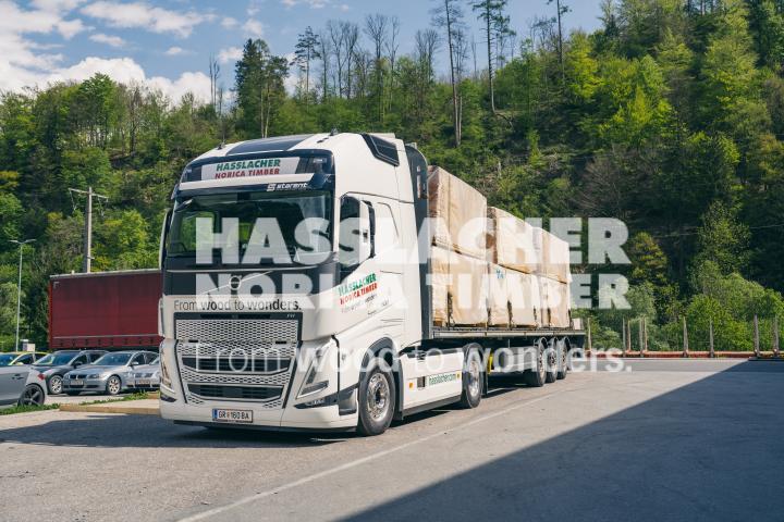 HNT STA AT SBG Beladung LKW Sachsenburg HNT STA AT SBG Beladung LKW Sachsenburg