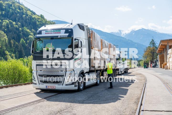 HNT STA AT SBG Beladung LKW Sachsenburg HNT STA AT SBG Beladung LKW Sachsenburg