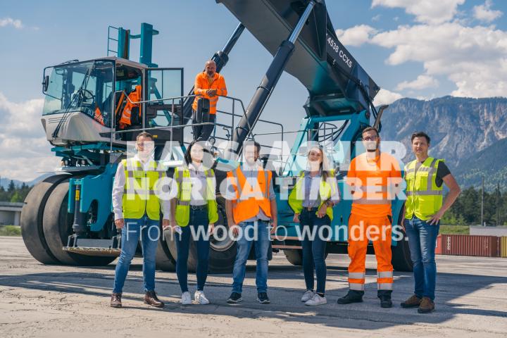 HNT STA AT SBG Verladung Fürnitz Container HNT STA AT SBG Verladung Fürnitz Container