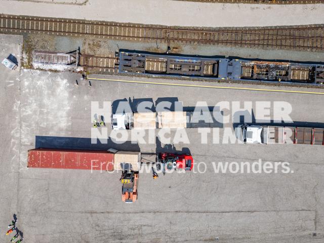 HNT STA AT SBG Verladung Fürnitz Container HNT STA AT SBG Verladung Fürnitz Container