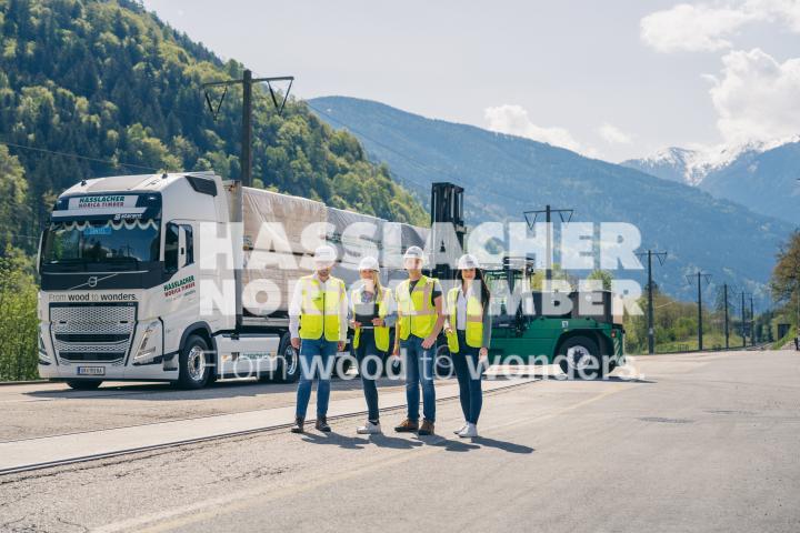 HNT STA AT SBG Beladung LKW Sachsenburg HNT STA AT SBG Beladung LKW Sachsenburg