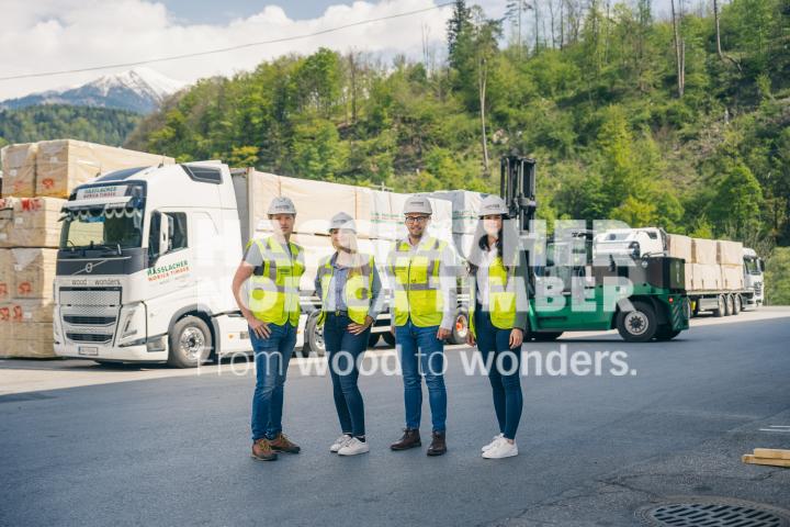 HNT STA AT SBG Beladung LKW Sachsenburg HNT STA AT SBG Beladung LKW Sachsenburg