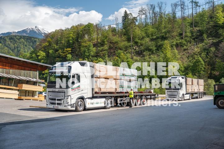 HNT STA AT SBG Beladung LKW Sachsenburg HNT STA AT SBG Beladung LKW Sachsenburg