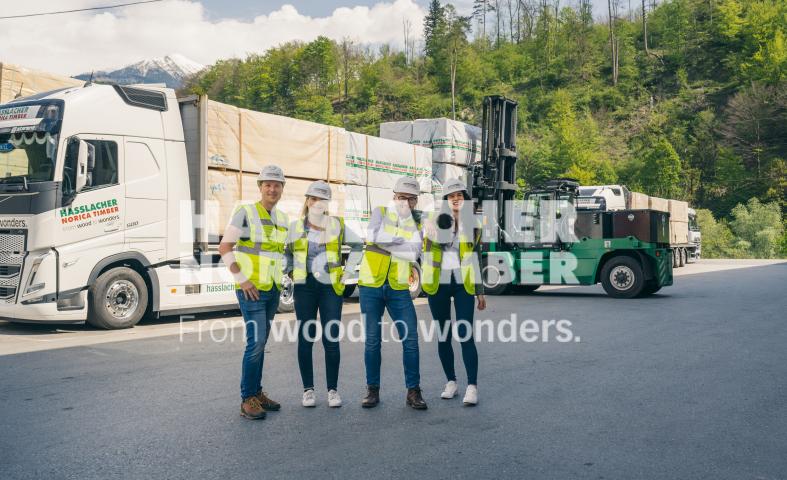 HNT STA AT SBG Beladung LKW Sachsenburg 