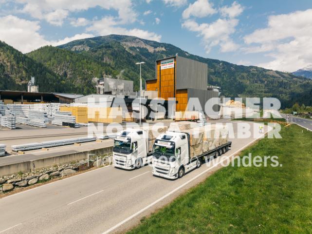 HNT STA AT SBG Beladung LKW Sachsenburg HNT STA AT SBG Beladung LKW Sachsenburg